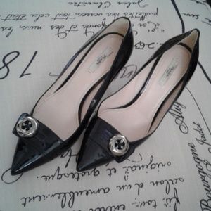 PRADA PUMPS